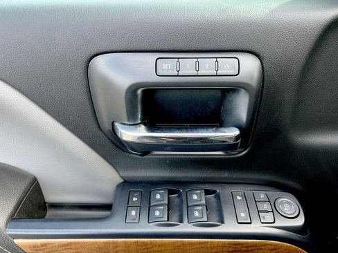 Used 2017 Chevrolet Silverado 1500 LTZ w/ LPO, Black Pack image 19