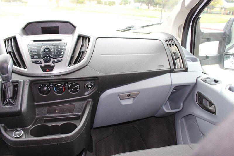 Used 2018 Ford Transit 150 XL RWD image 20