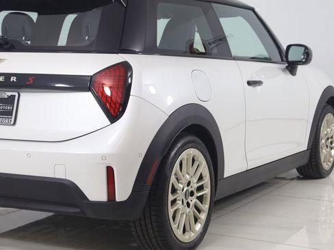 Used 2025 MINI Cooper S image 49