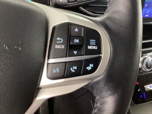 Used 2023 Ford Explorer Limited w/ Equipment Group 301A AWD/4WD image 28