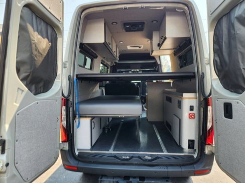 Used 2024 Mercedes-Benz Sprinter 2500 image 1