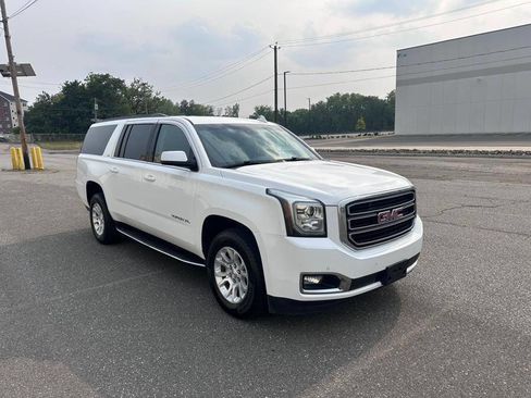Used 2018 GMC Yukon XL SLT image 10