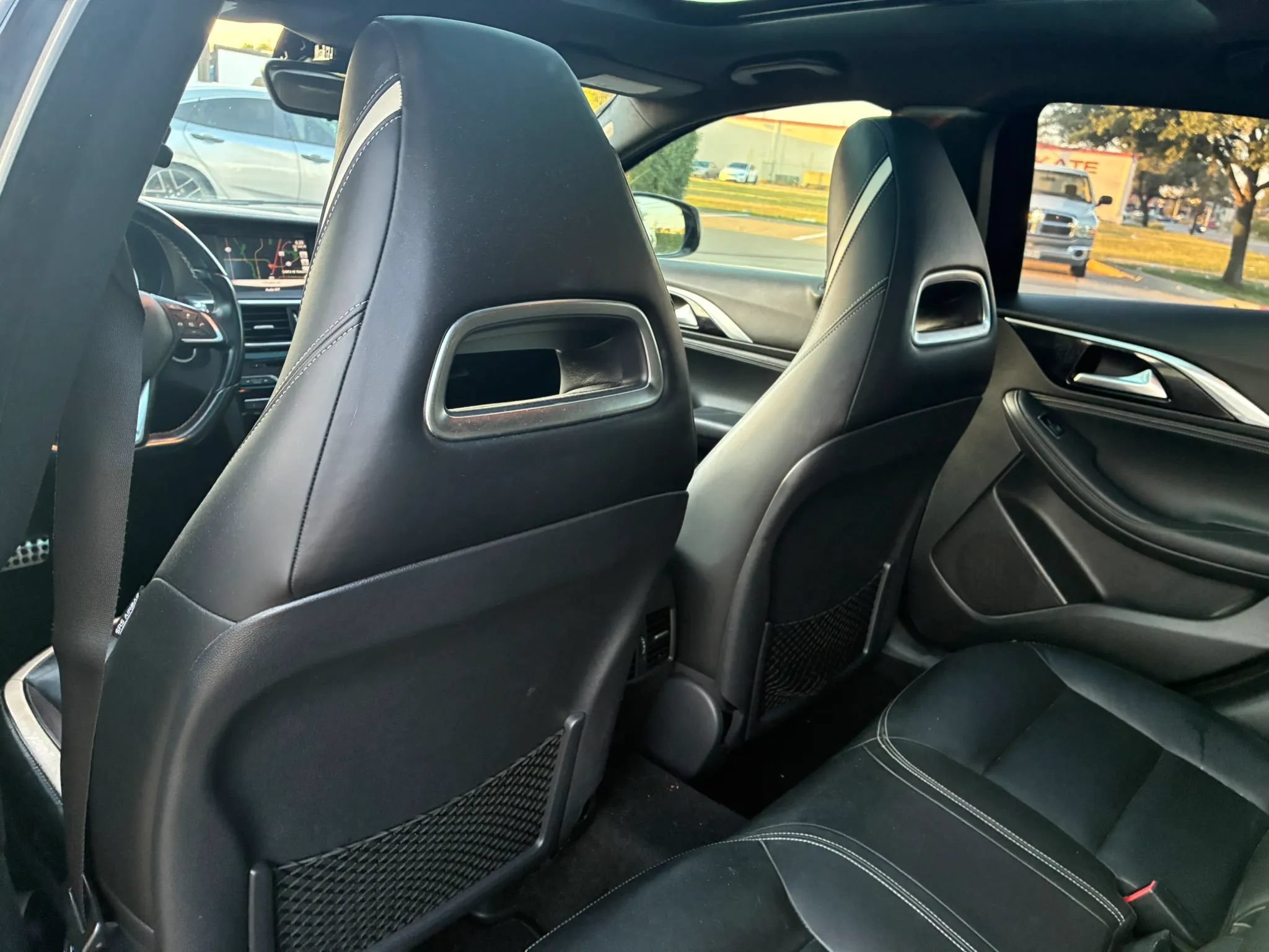 Used 2017 INFINITI QX30 Sport w/ Sport Leather Package FWD image 15