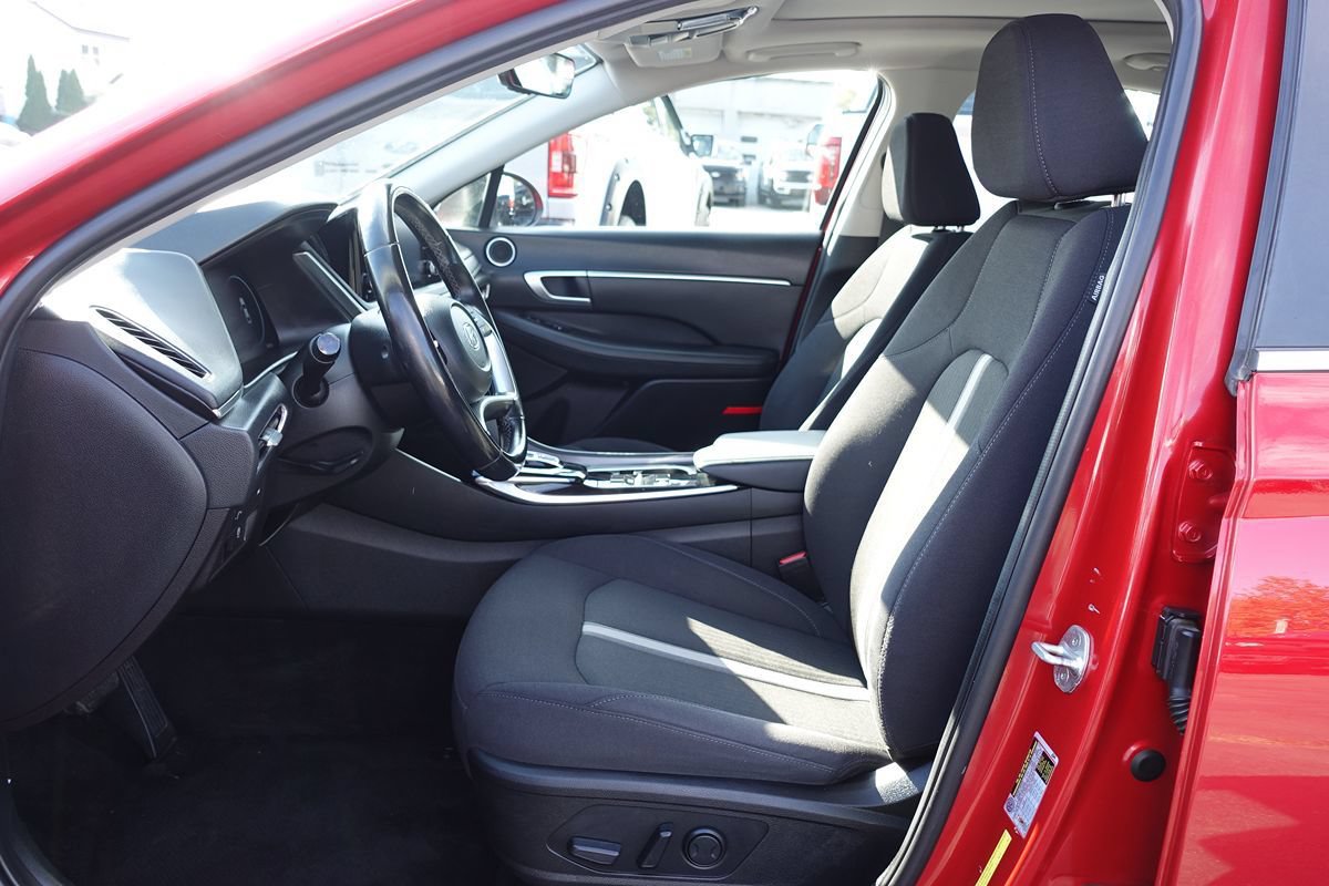 Used 2021 Hyundai Sonata SEL w/ Convenience Package FWD image 18