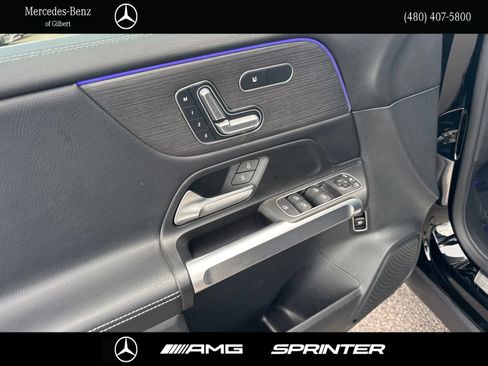 Certified 2023 Mercedes-Benz GLB 250 image 13