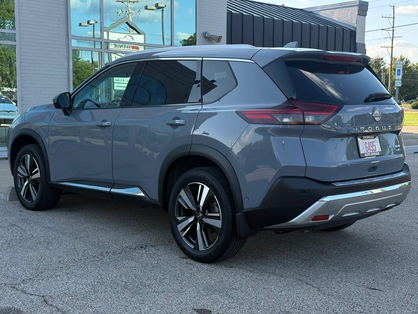 Used 2023 Nissan Rogue Platinum w/ Platinum Premium Package AWD/4WD image 6