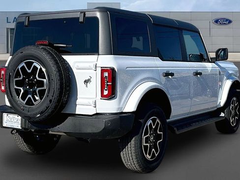 New 2026 Ford Bronco Outer Banks AWD/4WD image 5