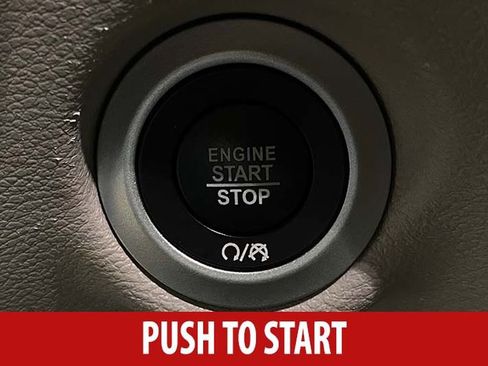 Used 2022 Chrysler Voyager LX FWD image 16
