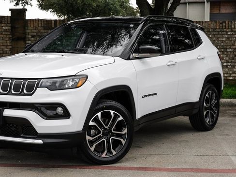 Used 2022 Jeep Compass Limited image 13