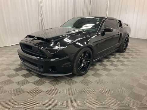 Used 2011 Ford Mustang Shelby GT500 w/ SVT Performance Pkg image 3