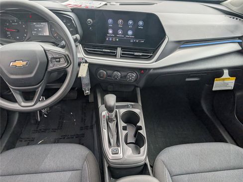 Used 2024 Chevrolet Trax LS FWD image 16