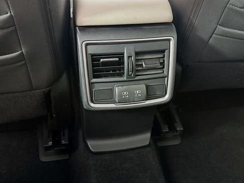 Used 2020 Subaru Forester Premium AWD/4WD image 30