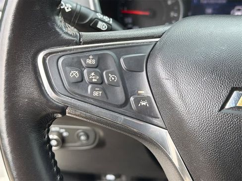 Used 2020 Chevrolet Equinox LT image 23