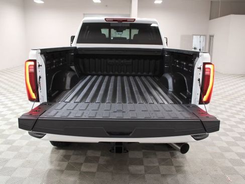 New 2026 GMC Sierra 2500 Denali w/ Denali Reserve Package image 14