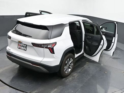 Used 2025 Chevrolet Equinox LT image 63