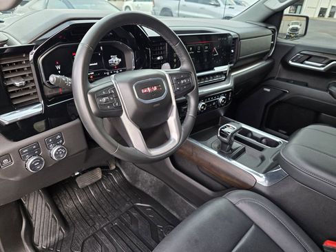 Used 2024 GMC Sierra 1500 SLT image 13