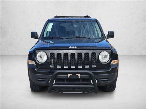 Used 2016 Jeep Patriot Sport w/ Tire & Wheel Group image 2