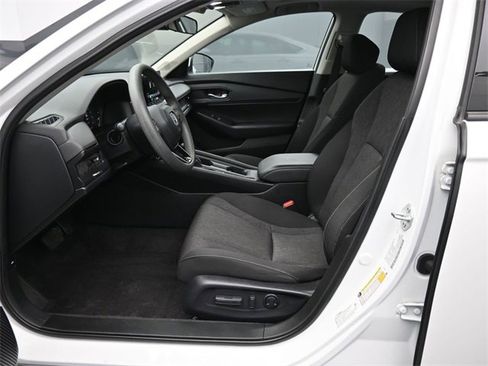 Used 2023 Honda Accord EX image 24
