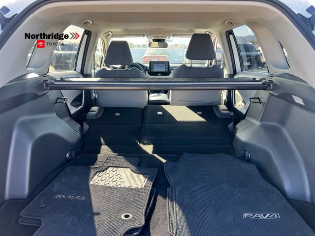 Used 2019 Toyota RAV4 XLE w/ Carpet Mat Package FWD image 43
