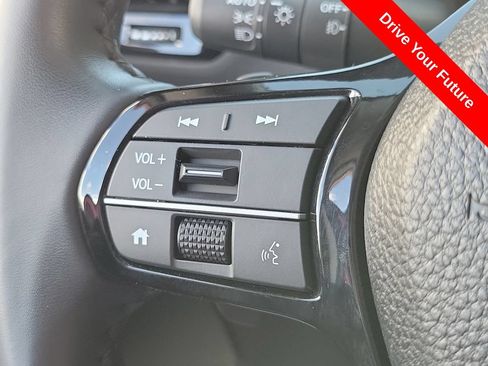 Used 2024 Honda Pilot EX-L image 5