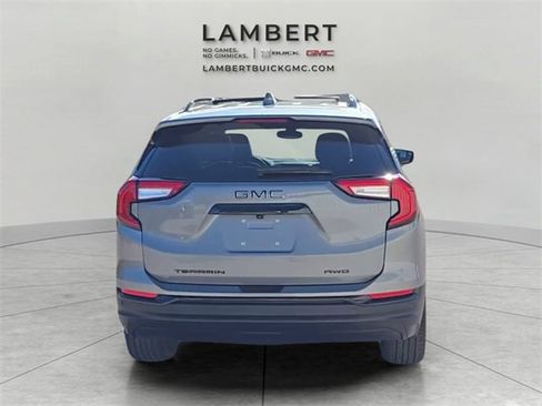 Used 2023 GMC Terrain SLT w/ Infotainment Package II image 7