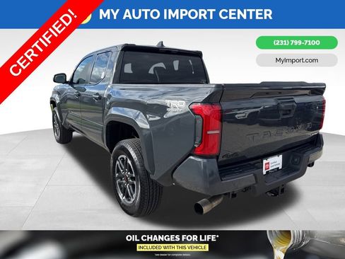 Used 2025 Toyota Tacoma TRD Sport image 5