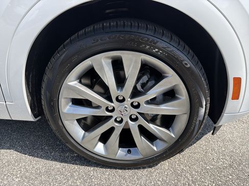 Used 2023 Buick Envision Avenir FWD image 13