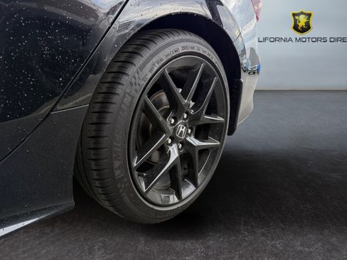 Used 2025 Honda Civic Sport image 9