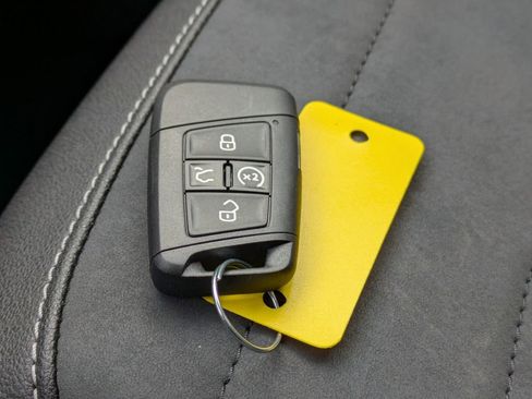 New 2026 Volkswagen Taos SE image 41