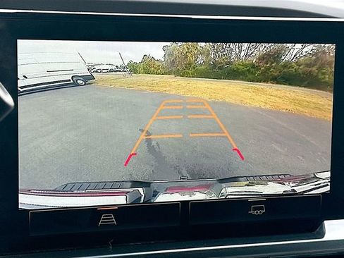 Used 2025 GMC Sierra 1500 SLT image 13