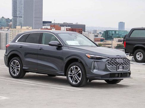New 2026 Audi Q5 Premium AWD/4WD image 3