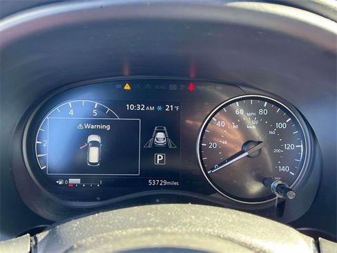 Used 2023 Nissan Kicks SV image 24