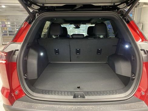 New 2026 Chevrolet Equinox RS w/ Convenience Package III AWD/4WD image 7
