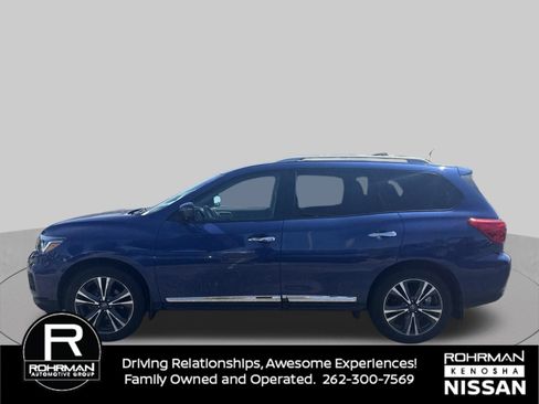 Used 2017 Nissan Pathfinder Platinum w/ Cargo Package AWD/4WD image 2