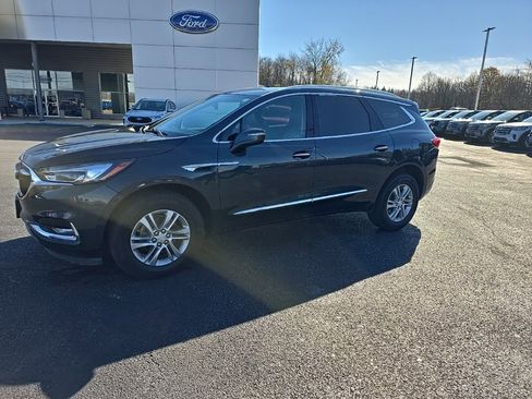 Used 2021 Buick Enclave Essence image 12