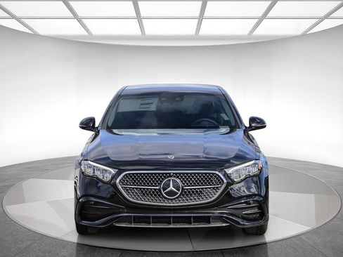 New 2024 Mercedes-Benz E 350 4MATIC Sedan image 2