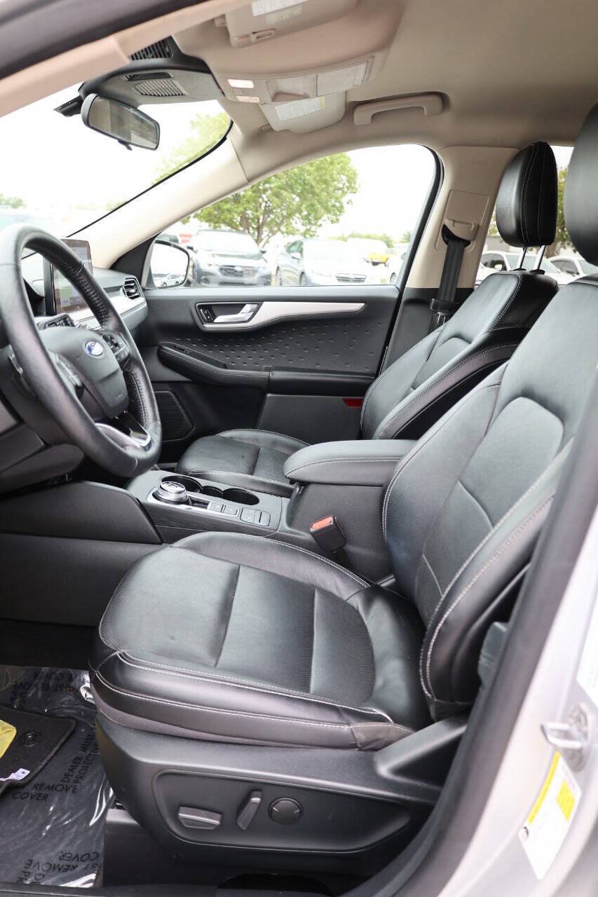 Used 2020 Ford Escape SEL AWD/4WD image 13