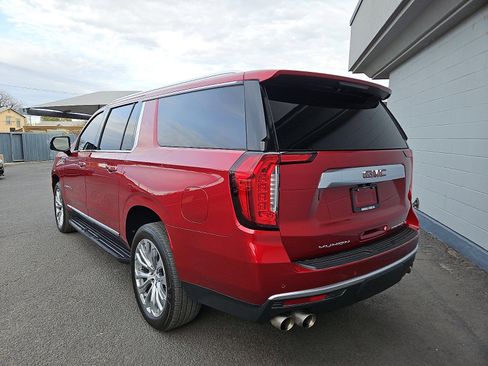 Used 2024 GMC Yukon XL Denali w/ Max Trailering Package image 3