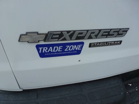Used 2013 Chevrolet Express 2500 RWD image 7