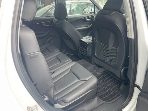 Used 2023 Audi Q7 2.0T Premium w/ Convenience Package AWD/4WD image 10