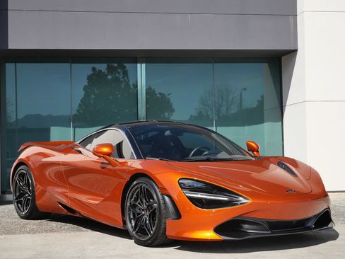 Used 2018 McLaren 720S Performance image 1