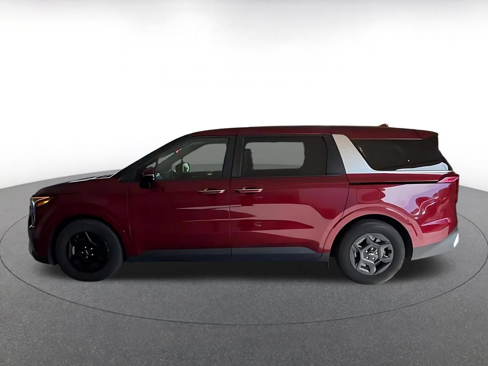 Used 2026 Kia Carnival FWD image 7