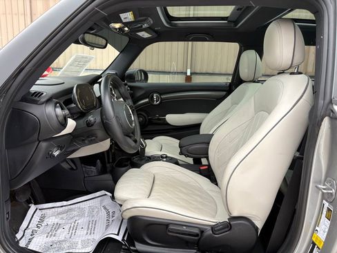 Used 2024 MINI Cooper SE image 18