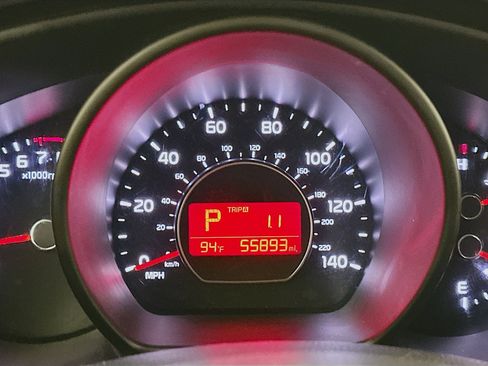 Used 2018 Kia Soul + FWD image 18