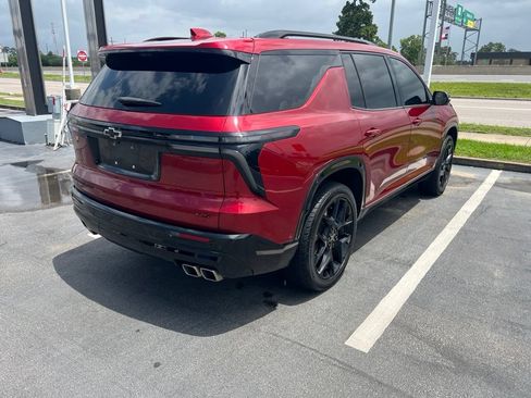 Used 2024 Chevrolet Traverse RS AWD/4WD image 5
