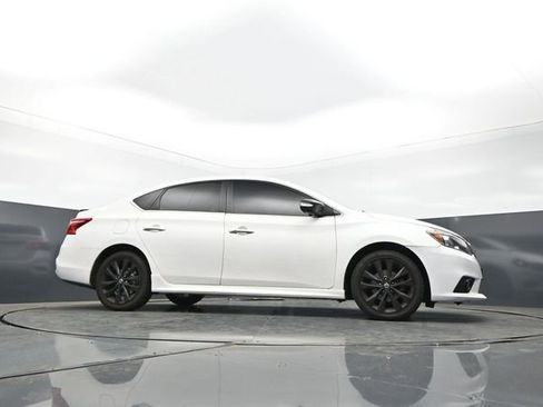 Used 2018 Nissan Sentra SR w/ SR Midnight Edition Package FWD image 28