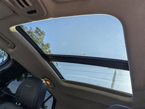 Used 2025 Buick Encore GX Avenir w/ Avenir Technology Package image 26