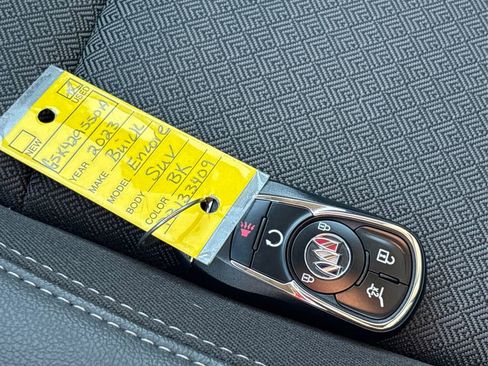 Used 2023 Buick Encore GX Select w/ Sport Touring Package image 35