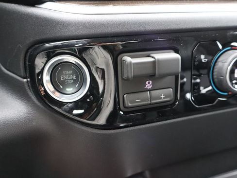 New 2026 Chevrolet Silverado 1500 RST w/ Convenience Package II AWD/4WD image 11