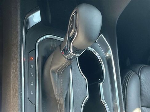 Used 2023 Chevrolet Traverse High Country image 24